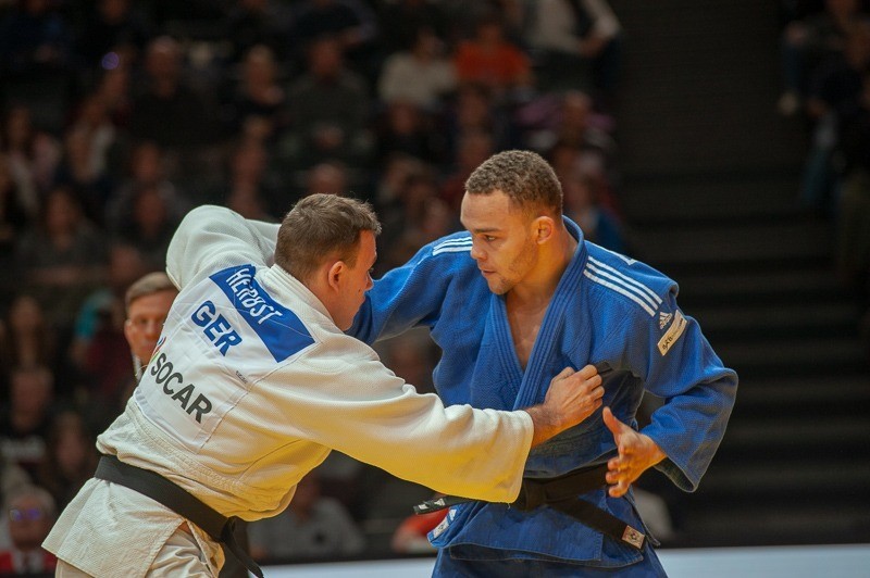 0402.jpg#asset:1676811