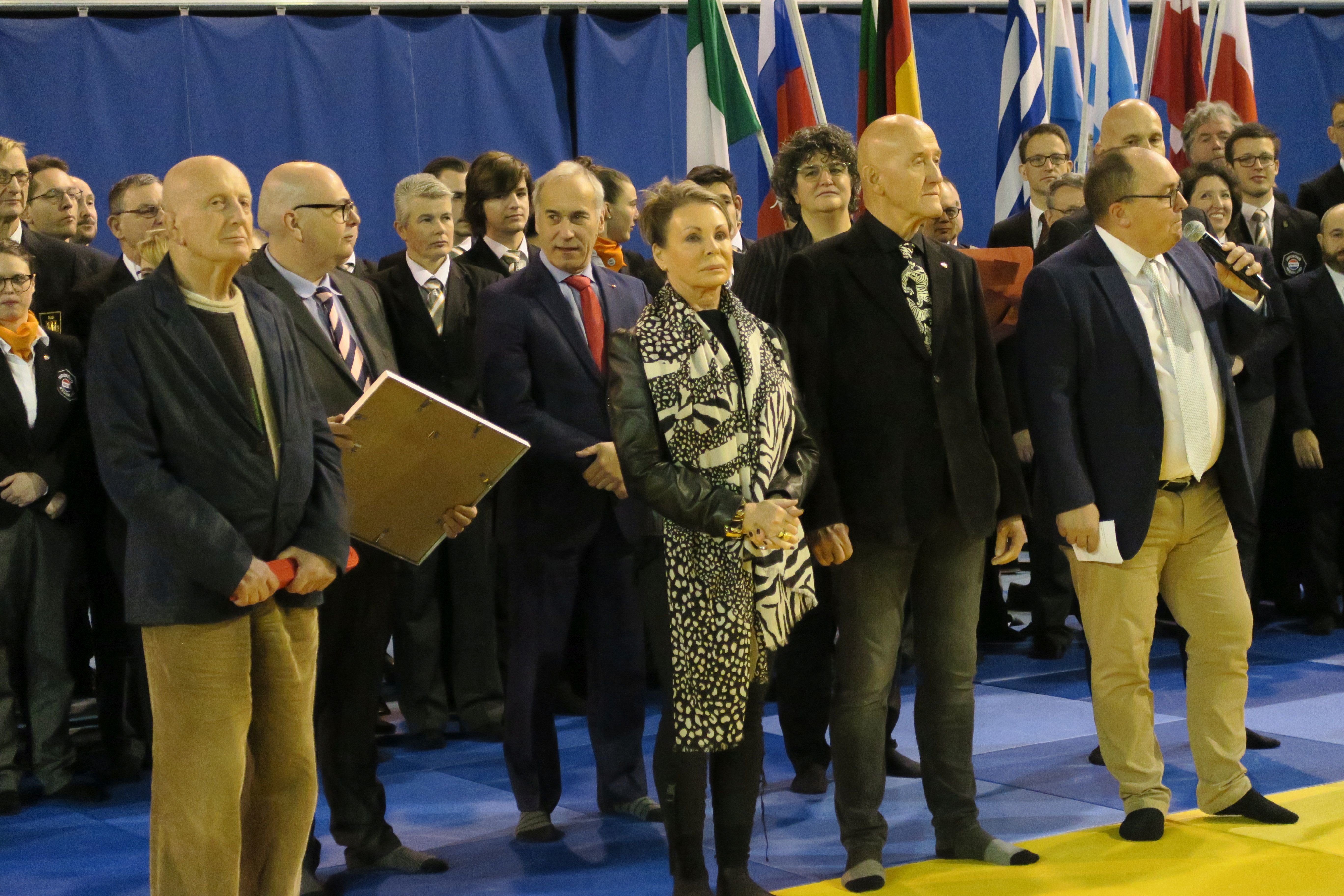 20200112_HVE_JBN_IMG_3431_Snijders_huldiging_thieme.jpg#asset:2854393