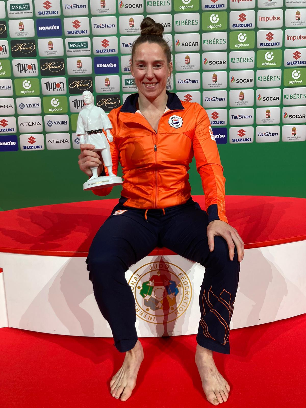 242034e3-2541-4d73-94c4-2b31e2364984.jpg#asset:5839164