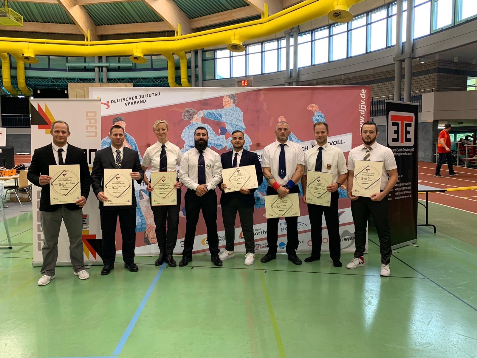 Brian-Frowyn-met-groep.jpg#asset:2432347